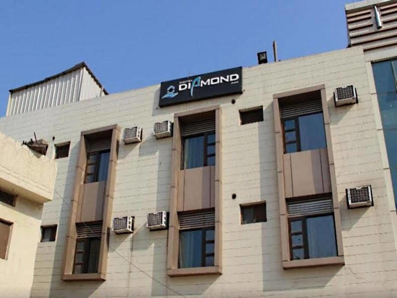Hotel Diamond Inn Chandigarh Exterior photo